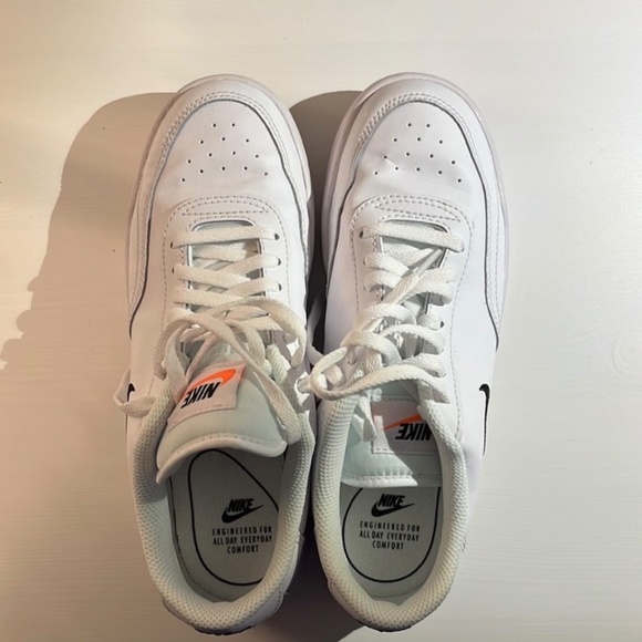 Nike Court Vintage Sneaker - Picture 6 of 7